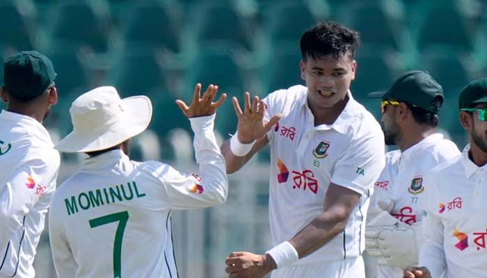 دوسرا ٹیسٹ ، دوسری اننگز میں پاکستانی بیٹنگ مشکلات کا شکار، 6 کھلاڑی پویلین واپس