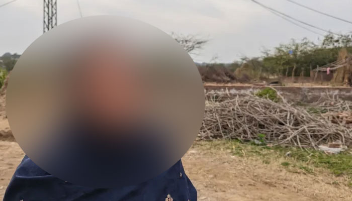 اٹک: فوجی کی بیوہ مریم جان کی مالی مدد کی اپیل، گھر گرنے اور معاشی مشکلات کے باعث زندگی تنگ