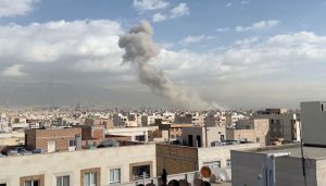 ایران کے خلیجی ممالک میں قائم امریکی فوجی اڈوں پر حملے، بحرین، ریاض، کویت، ابوظبی نشانہ