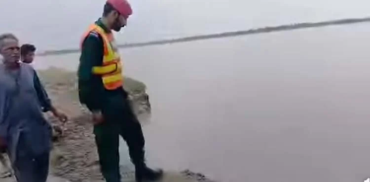 سرگودھا روڈ پر ماں نے تین بچیوں سمیت دریائے جہلم میں چھلانگ لگادی